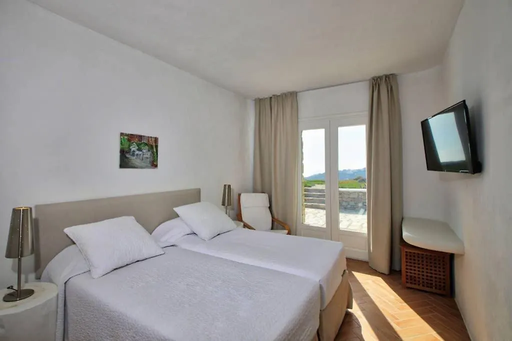 Super 3 Villa Super Paradise Beach